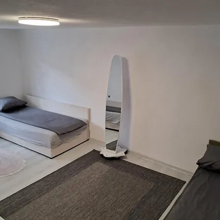 Modern & Bright In Old Town Apartment