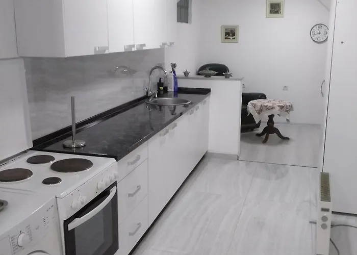 Modern & Bright In Old Town Apartment Sarajevo